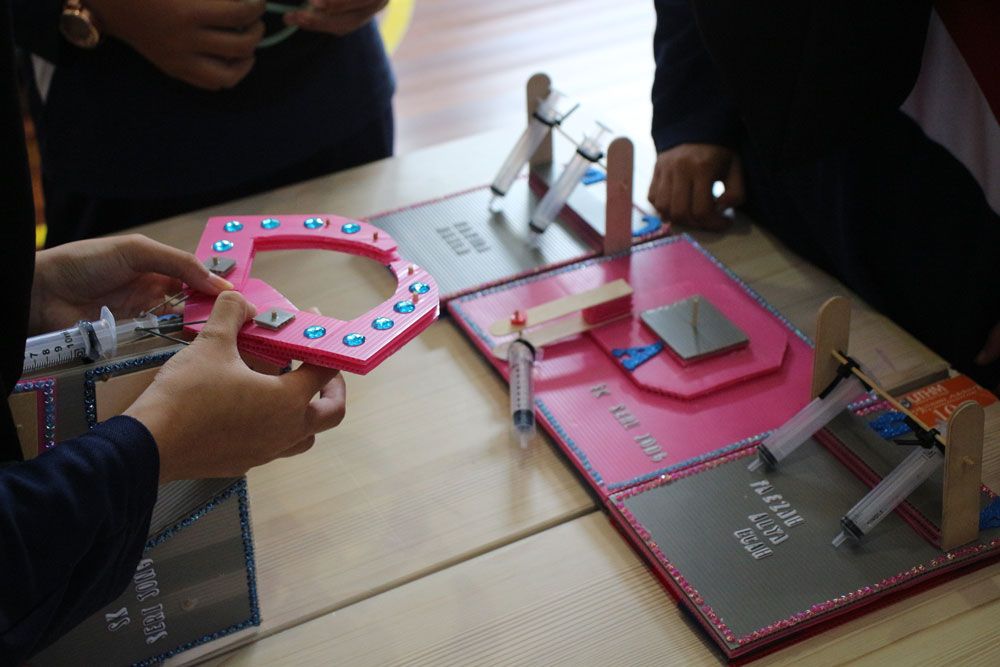 HyRAC Subur Minat Pelajar Sekolah Terokai Bidang Teknologi Kejuruteraan