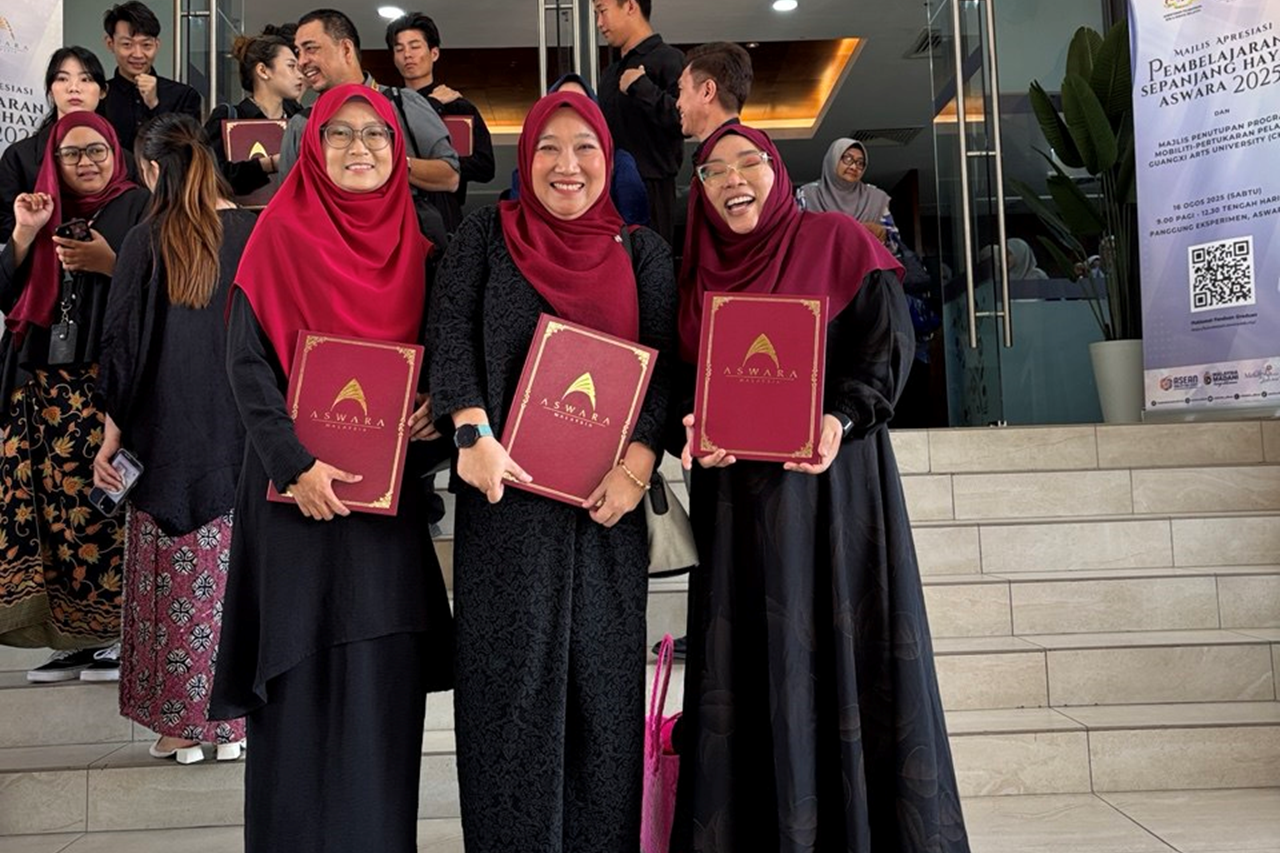 Pensyarah Diploma Teknologi Animasi Raih SKM Tahap 3 Perkhidmatan Sokongan Animasi