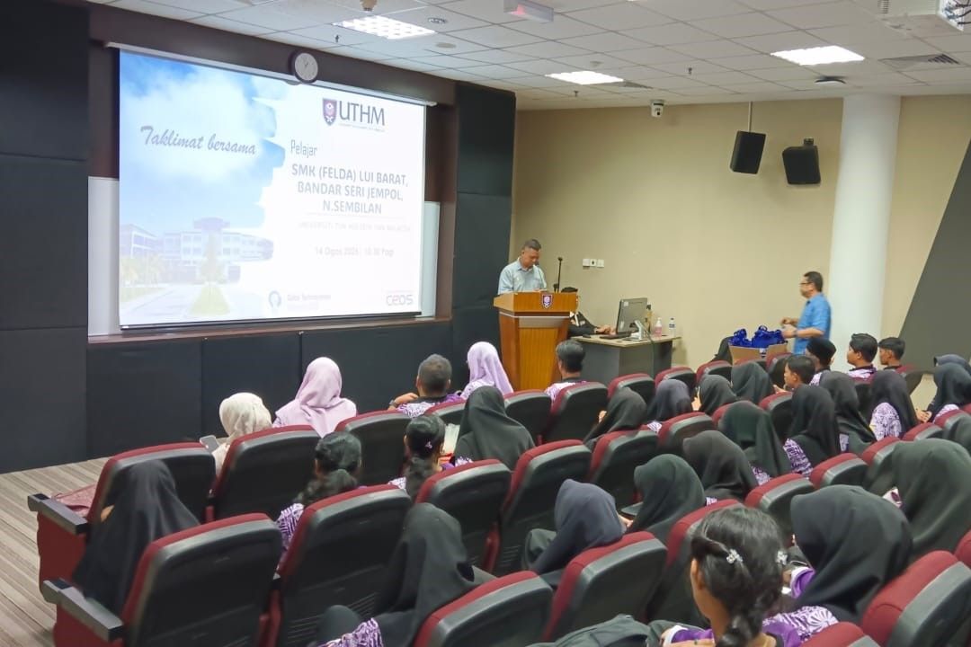 CeDS Promosi Program Akademik UTHM di FELDA Lui Barat, Negeri Sembilan