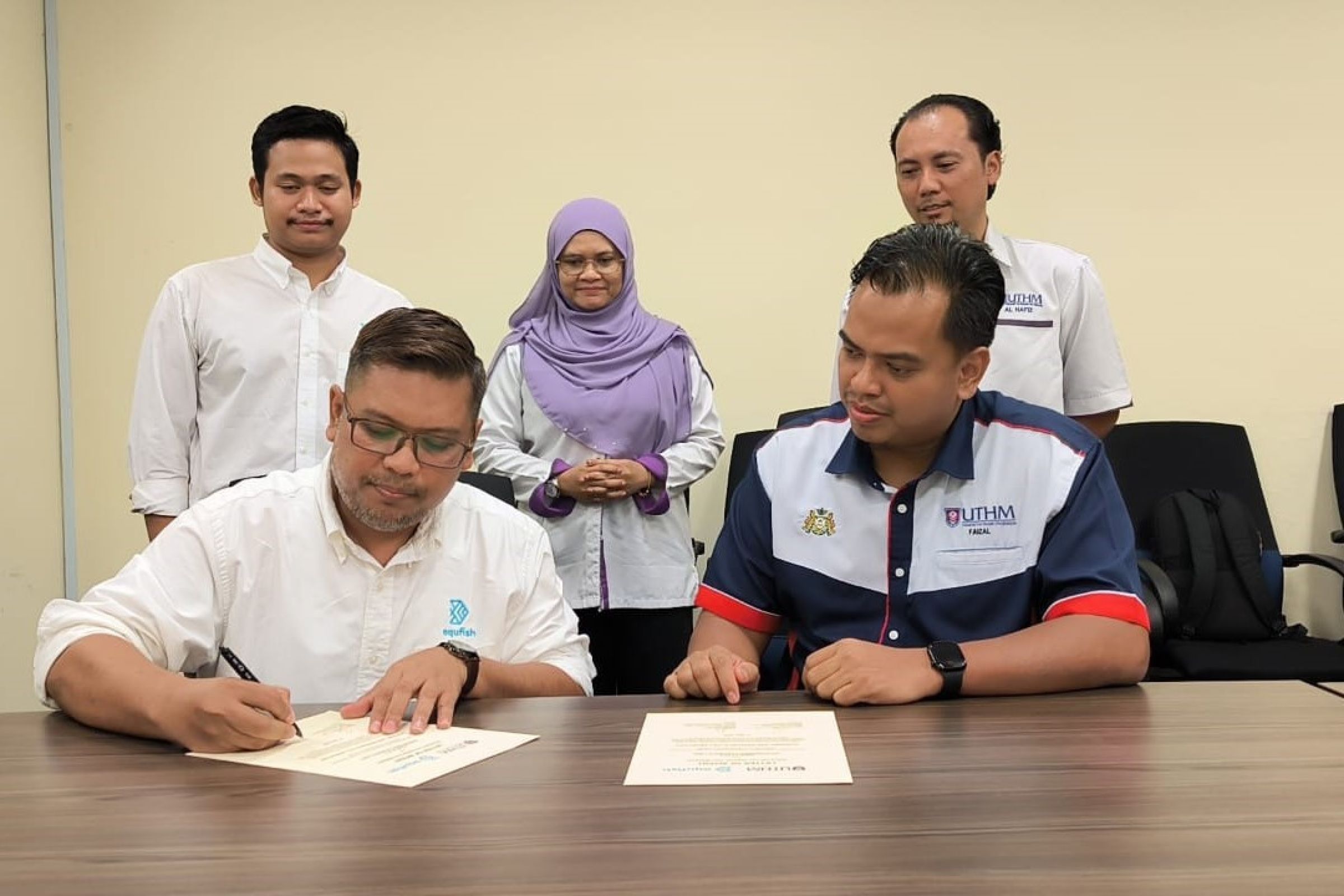 Pusat Pengajian Diploma UTHM dan AquFish PLT Jalin Kerjasama Penyelidikan Teknologi IoT dalam Akuakultur Pintar