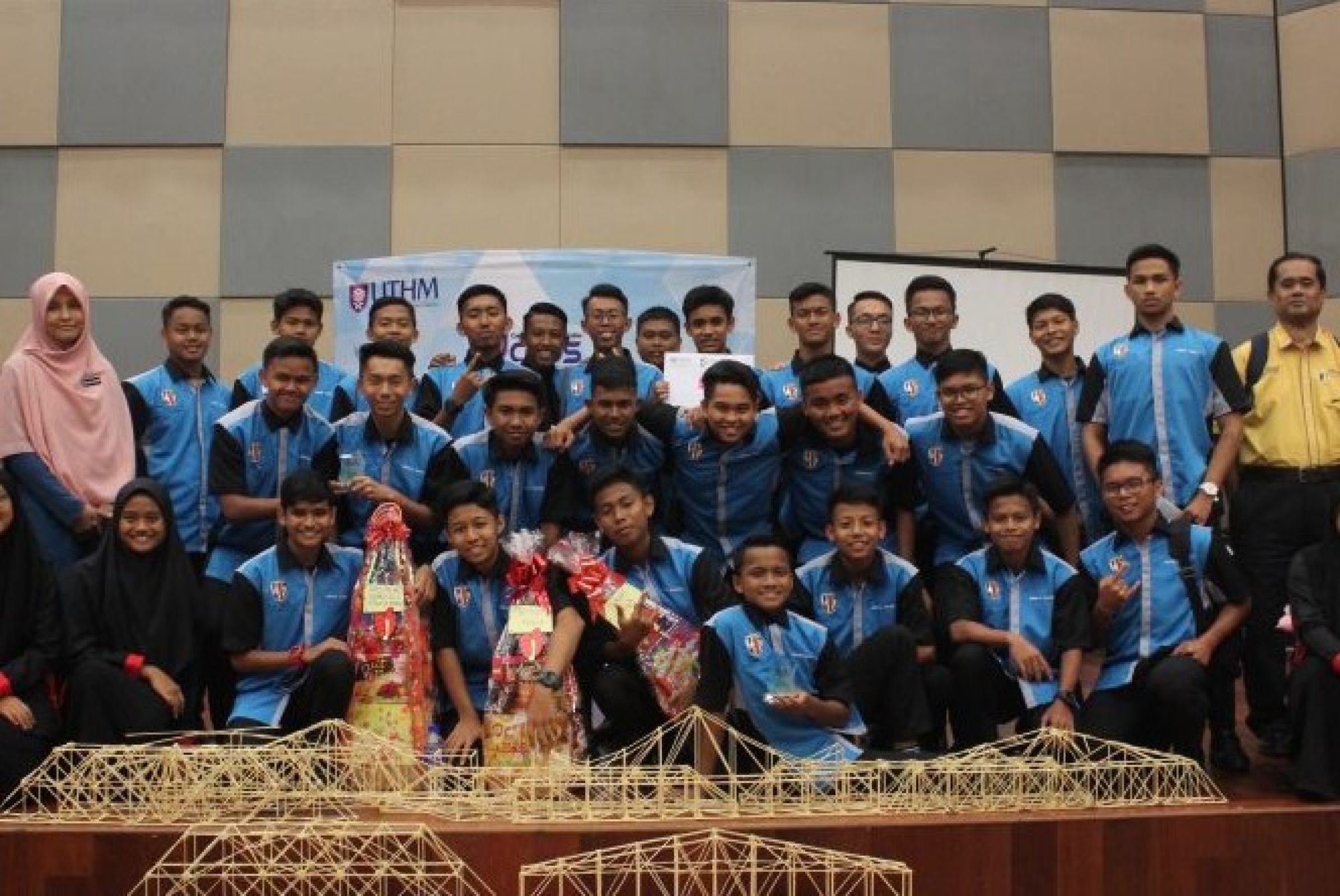 Young Technologist @ School Meriah