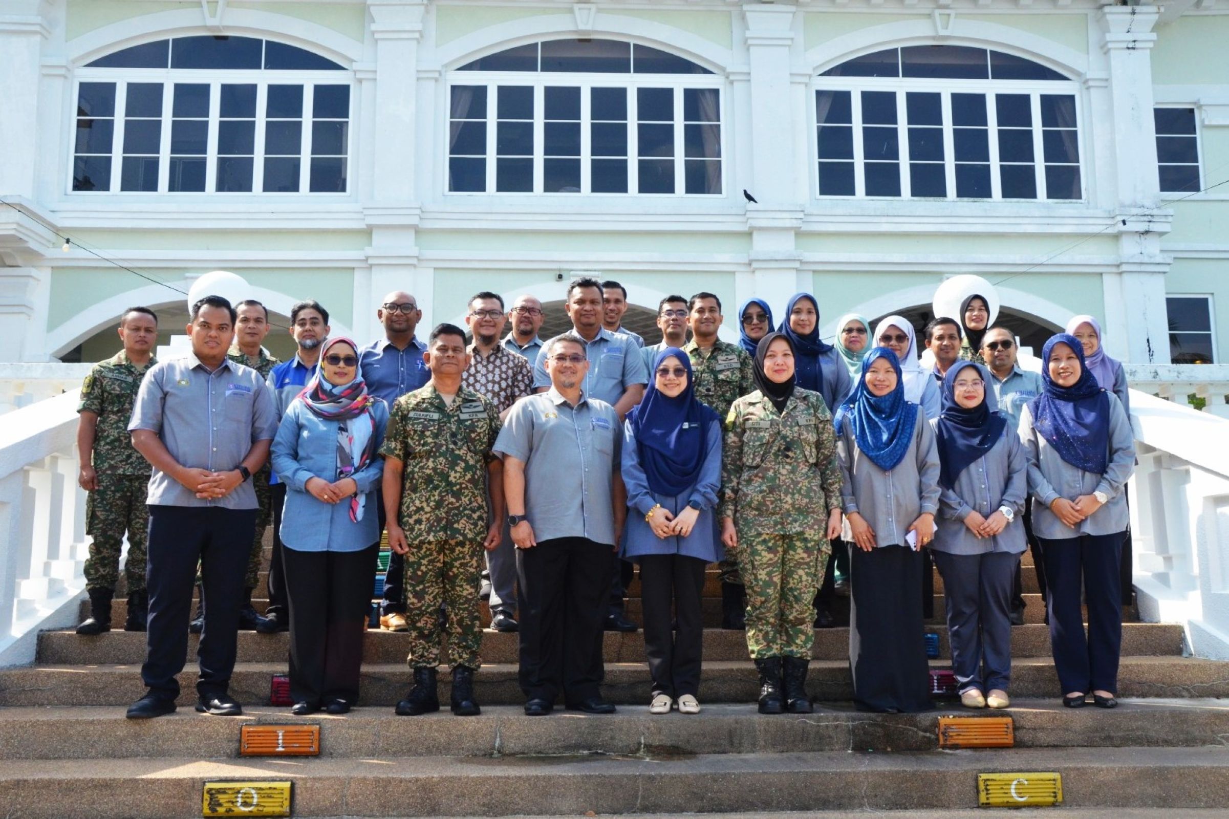 Bengkel Pembangunan Program Diploma Baharu WBL UTHM-MINDEF Berakhir Dengan Jayanya