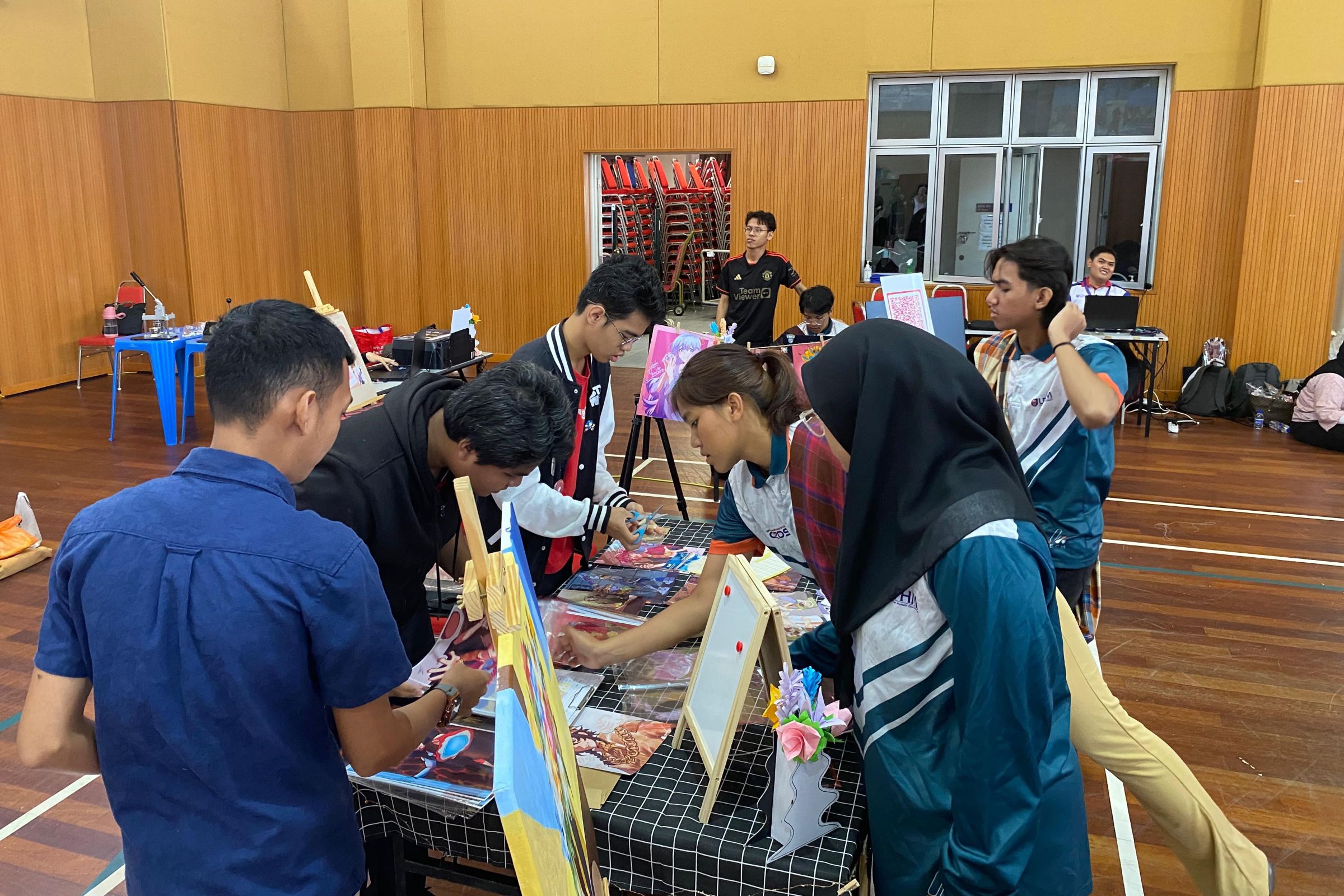 Karya Seni Kreatif Pelajar Diploma Teknologi Animasi Sebagai Wadah Keusahawanan