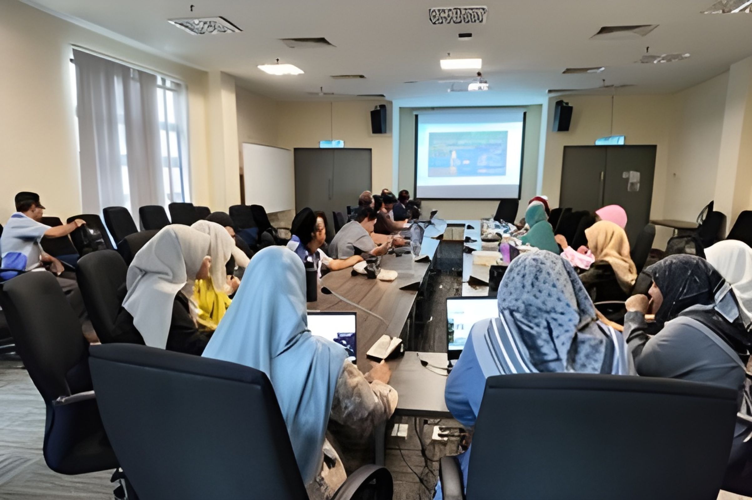 Bengkel Penyuntingan Artikel Pelajar Menggunakan Kecerdasan Buatan (ChatGPT) Anjuran CeDS